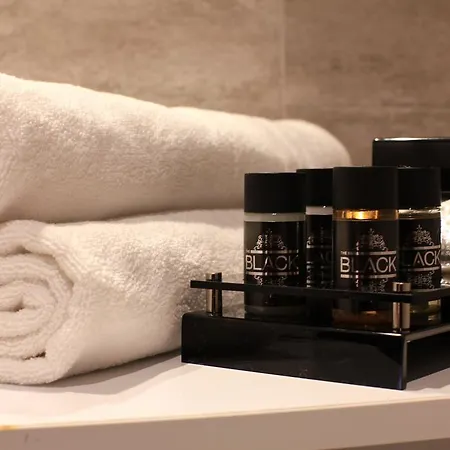The Black Hotel 3*
