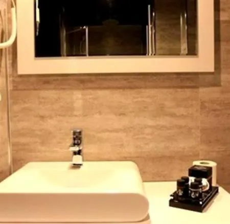 The Black Hotel 3*